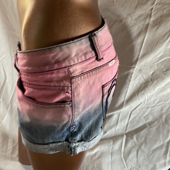 Candie’s Ombré Denim Shorts - Picture 10 of 11